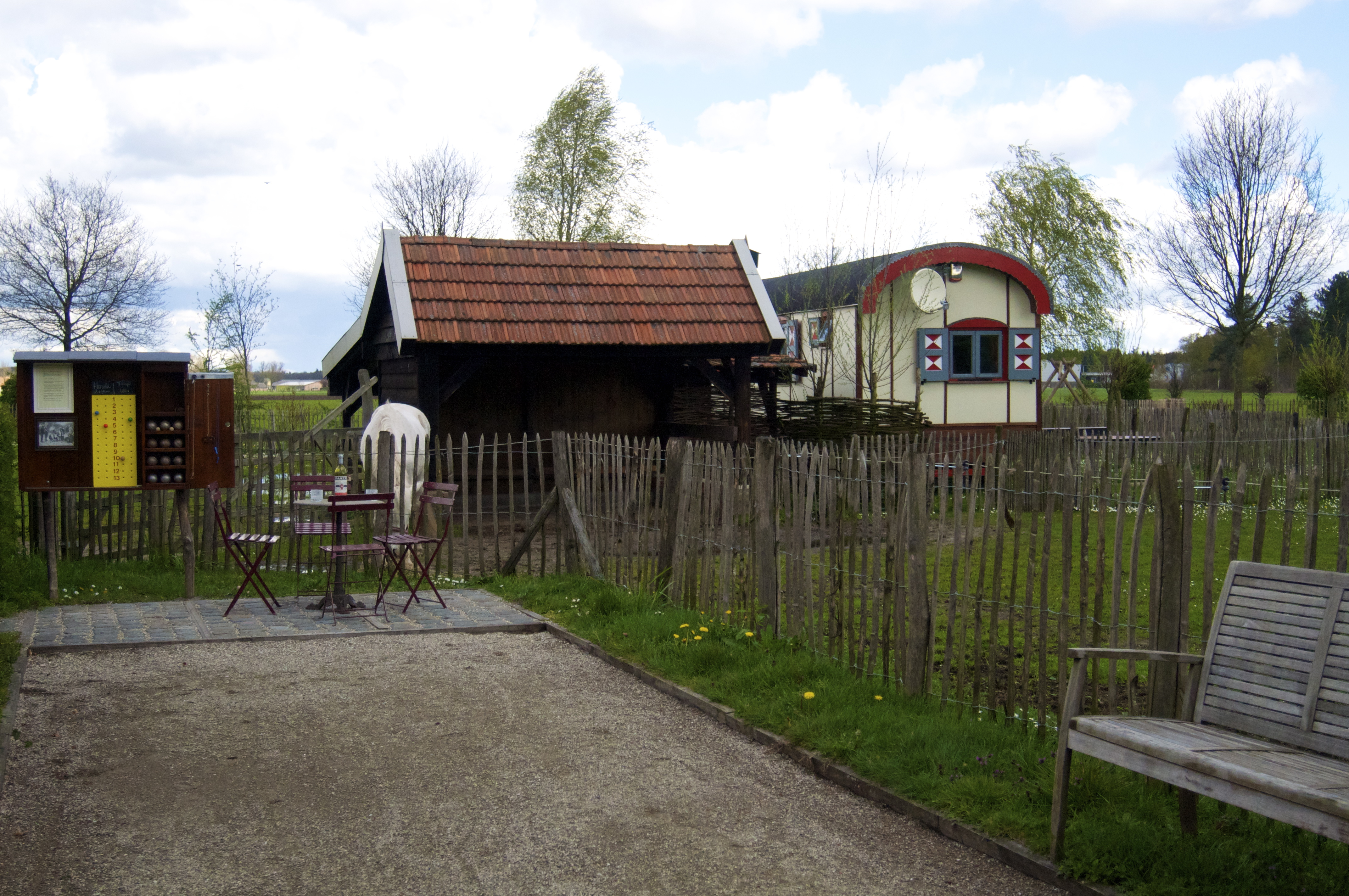 Poppel bed breakfast pipowagen