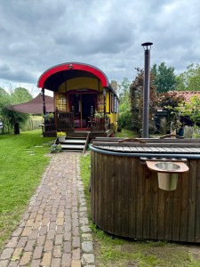 Logeer in een originele pipowagen midden in de natuur in Poppel, België